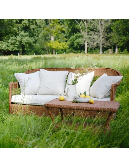 3-seater resin garden sofa in chestnut colour