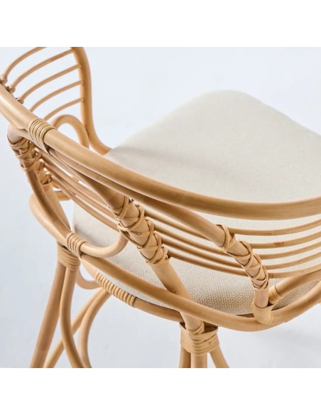 Zoom dossier avec nœuds de rotin fauteuil de table Gingko horizon