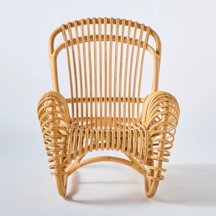 Vue de face fauteuil tout en rotin Boucle