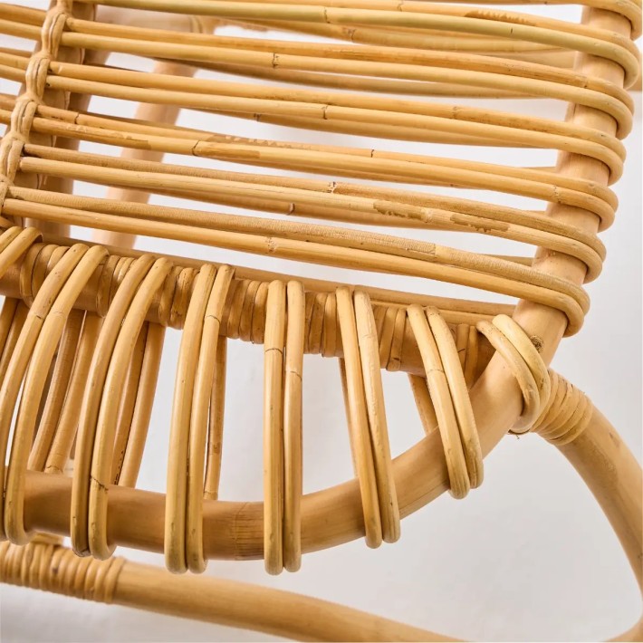 Zoom tressage du rotin vue de dessus repose-pied grand modèle Boucle