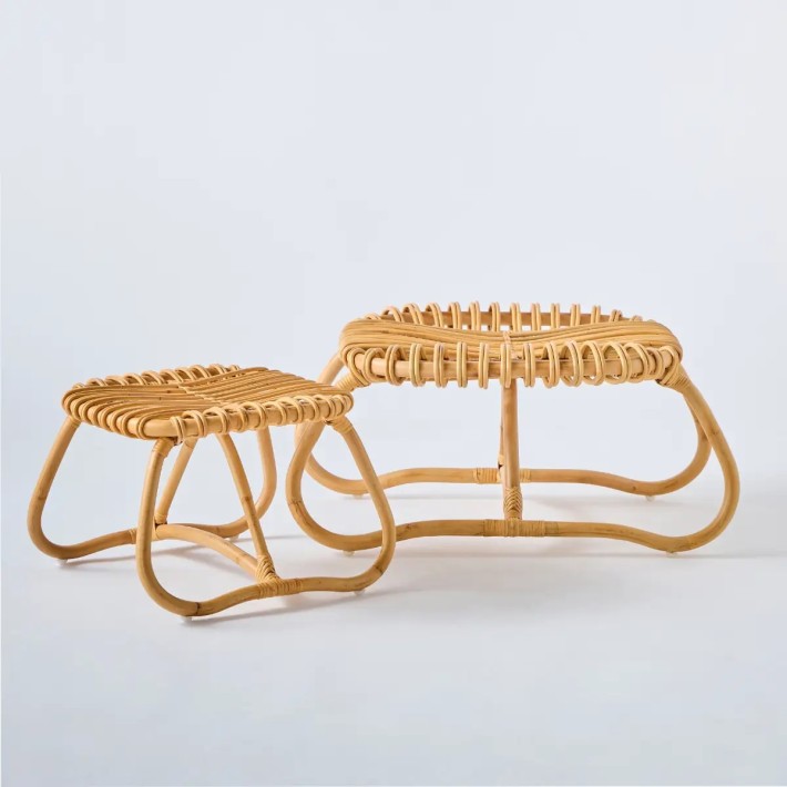 Duo de repose-pieds en rotin collection Boucle par KOK MAISON