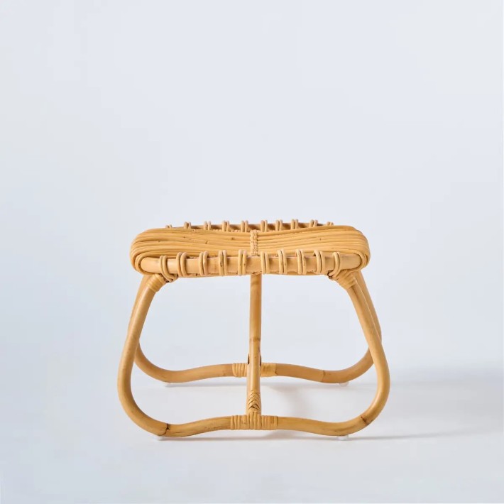 Rattan pouffe profile small model Boucle