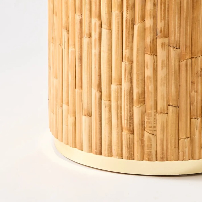 Detail of Riviera rattan round dining table leg