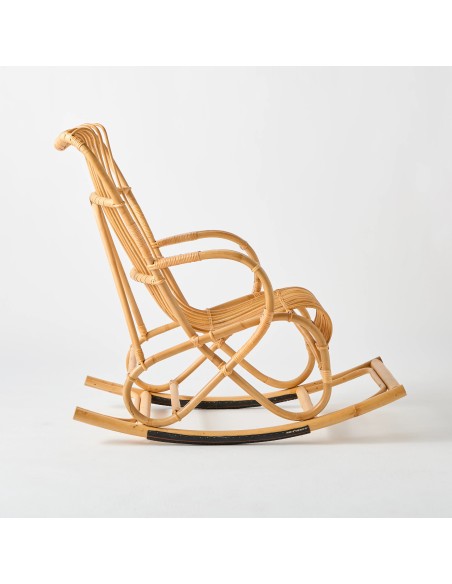 Profil rocking chair en rotin style vintage Marlène Profil rocking chair en rotin style vintage Marlène