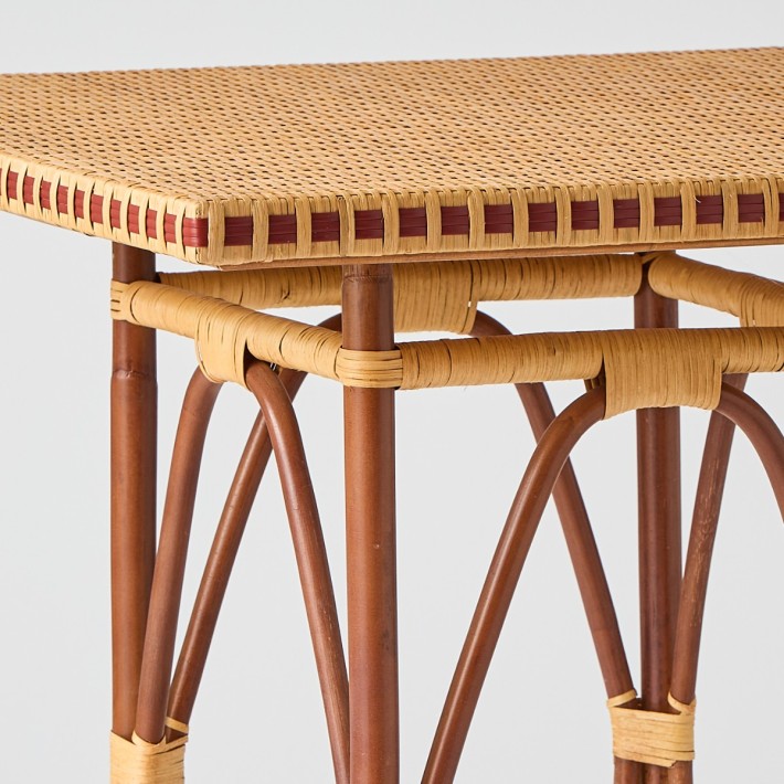 Material detail Bagatelle square rattan dining table