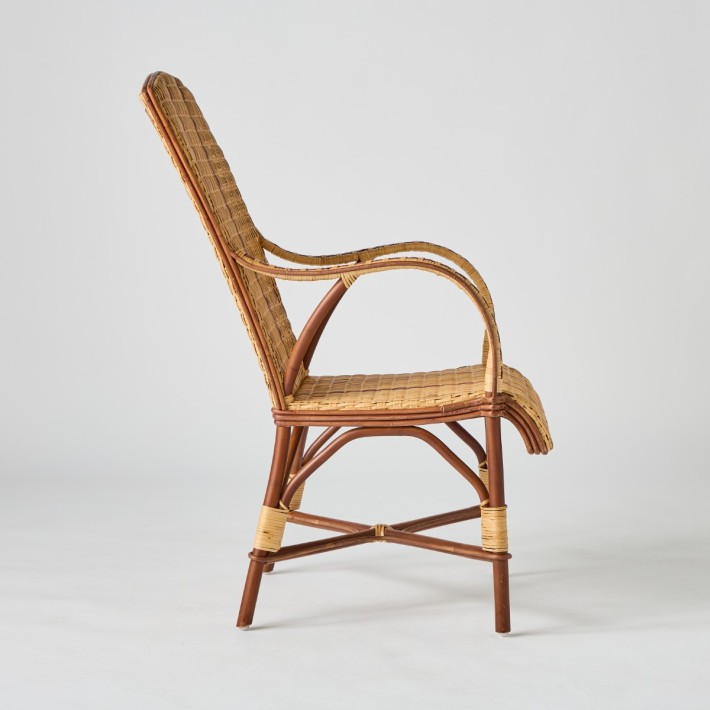 Profil du fauteuil en rotin haut dossier collection Bagatelle