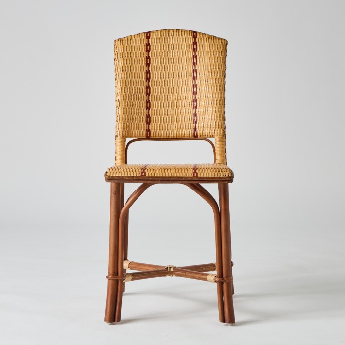 Vue de face, chaise en rotin Bagatelle