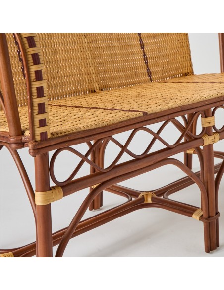 Detail of the rattan pattern on the Bagatelle collection bench seat