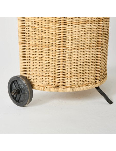 Détail roues et support panier avec roues pour courses pièce unique vintage