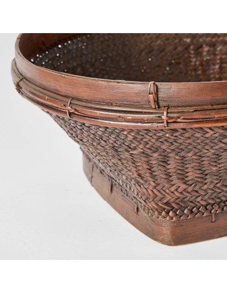 Détail maxi corbeille en rotin pièce unique vintage KOK MAISON