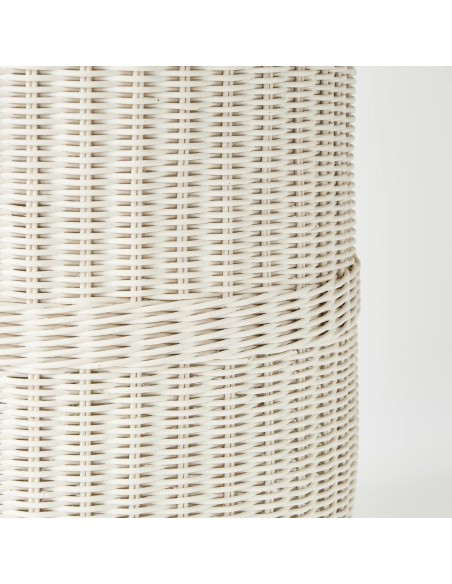 Détail usure rotin panier à linge laqué blanc