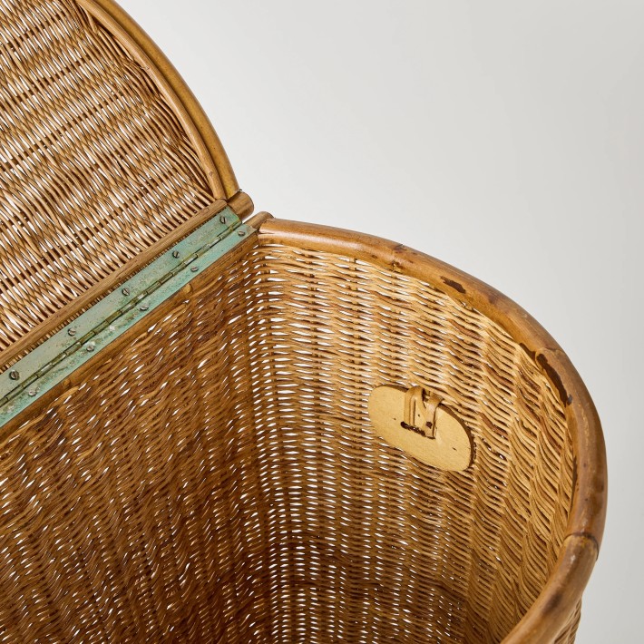 Detail of opening system for large laundry basket KOK MAISON workshop archive