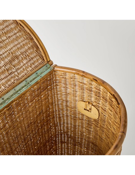 Detail of opening system for large laundry basket KOK MAISON workshop archive