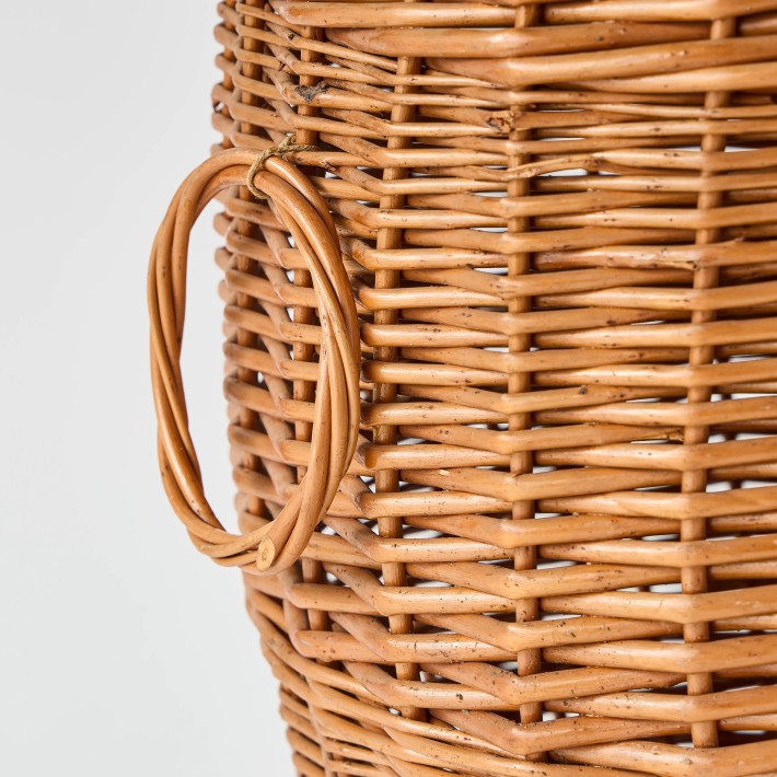 Détail anse en osier panier à linge archive d'atelier KOK MAISON