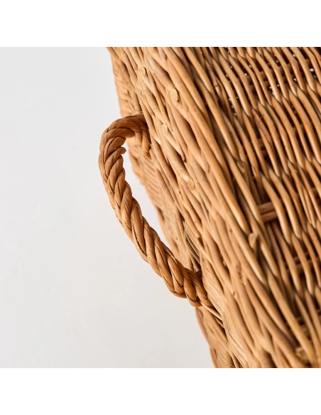 Détail anse tressée coffre en osier vintage pièce unique