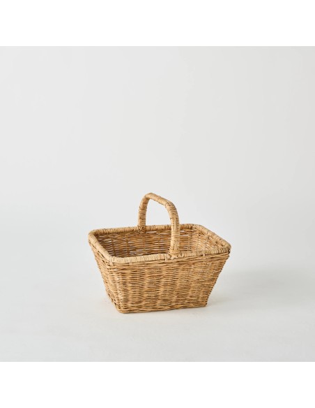 Vintage rattan picnic basket, one-of-a-kind piece by KOK MAISON