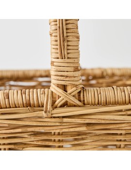 Vintage rattan picnic basket, one-of-a-kind piece by KOK MAISON 2
