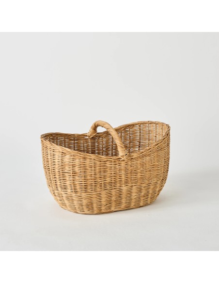 Vintage rattan picnic basket, one-of-a-kind piece by KOK MAISON