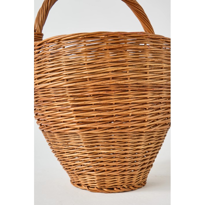 Zoom tressage de l'osier brun naturel fait main pièce unique vintage