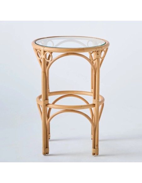 Vue de face table basse en rotin naturel GINGKO avec plateau en verre chez KOK MAISON