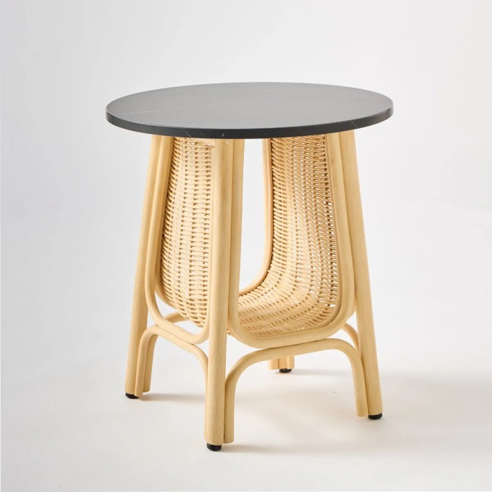 Table basse en rotin CORRIDOR collection ORCHID EDITION avec plateau stratifié effet marbre noir