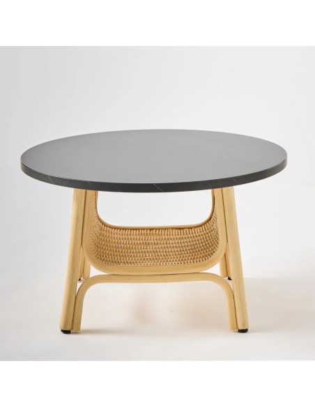 Vue intérieur panier table basse design en rotin CORRIDOR collection ORCHID EDITION avec plateau stratifié effet marbre noir