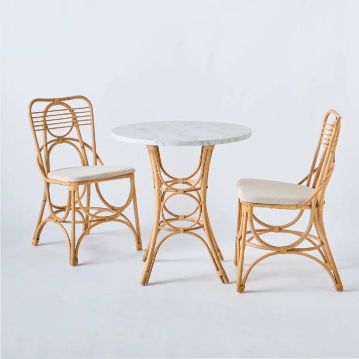 Ensemble table de repas avec chaises gingko en canne de rotin naturelle chez KOK maison