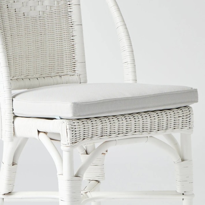 Détail coussin d'assise chaise collection primavera chez KOK maison