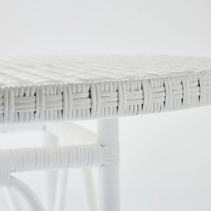 Zoom tressage rotin plateau tissé laqué blanc collection Primavera chez KOK maison