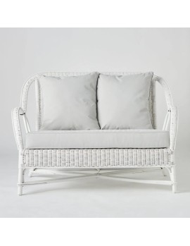 Canapé 2 places en rotin tressé laqué blanc avec coussins collection primavera chez kok maison 2