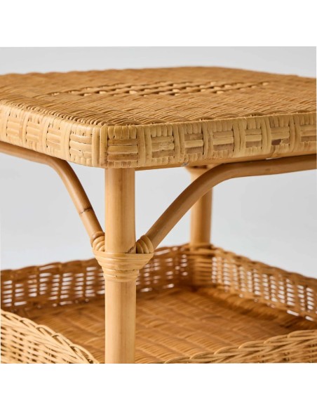 Zoom table basse carrée en rotin couleur miel Nantucket en exclusivité web kok maison
