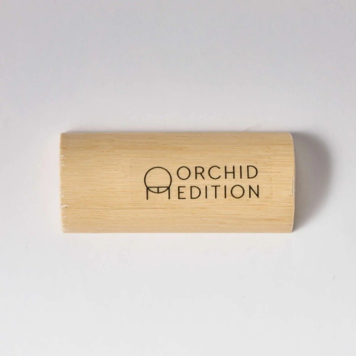 Rattan sample for VIRAGE stools from the ORCHID EDITION collection