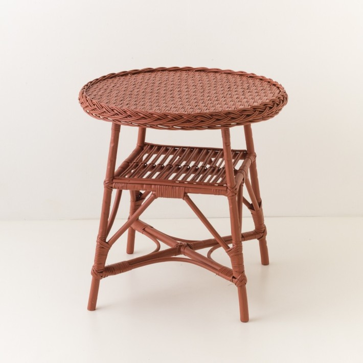 Mélina wicker table with woven top