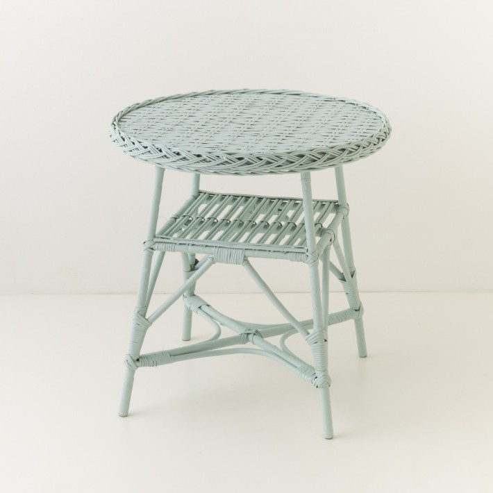 Mélina wicker table with woven top