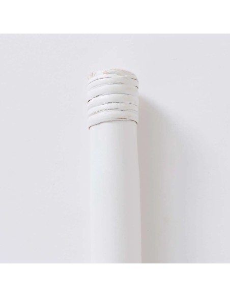 Zoom sample white lacquered rattan from the PRIMAVERA collection