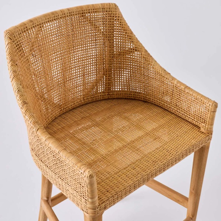 Assise tabouret de bar en rotin collection Saïgon par Kok Maison
