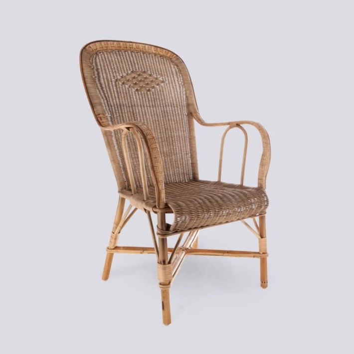 Fauteuil grand père haut dossier en rotin patiné