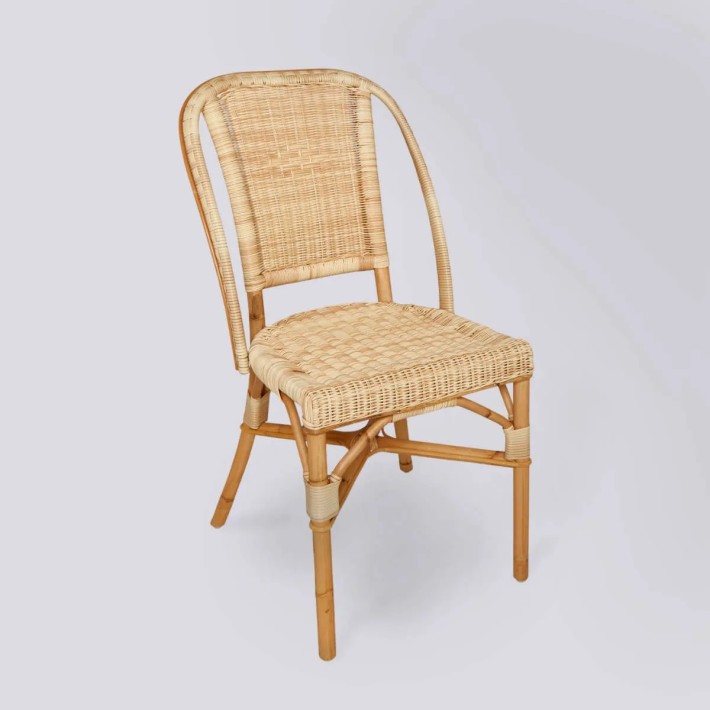 Chaise Guinguette tressage résine sur structure en rotin