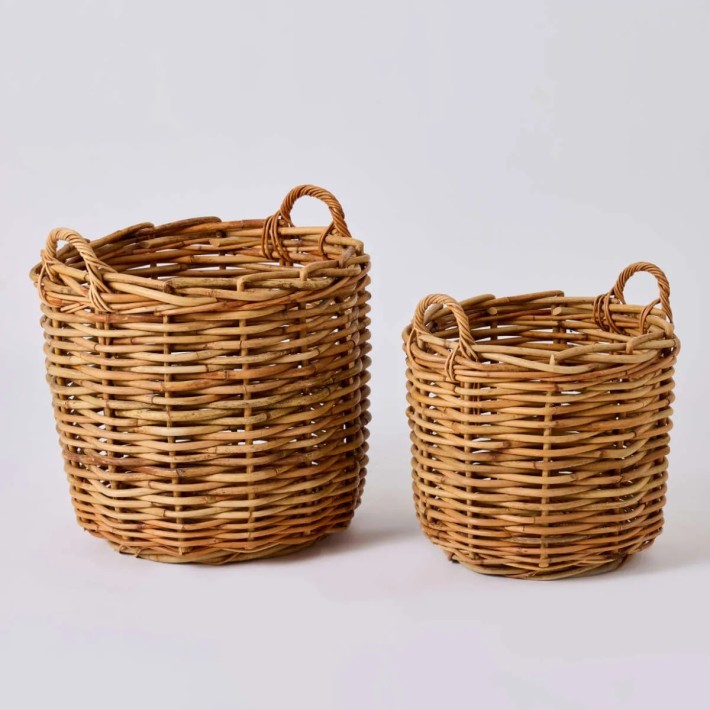 Set of 2 round baskets for indoor and outdoor use, covered in maxi weave rattan by KOK maison
