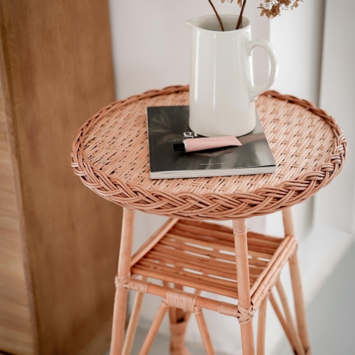 wicker side table - detail of woven top