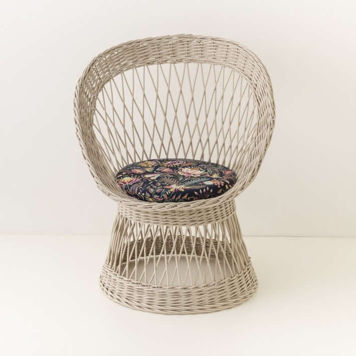 fauteuil en osier Franz laqué beige lin avec coussin en option