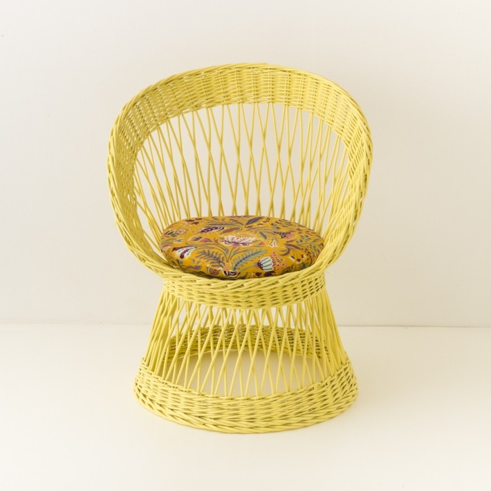 fauteuil en osier Franz laqué jaune avec coussin en option