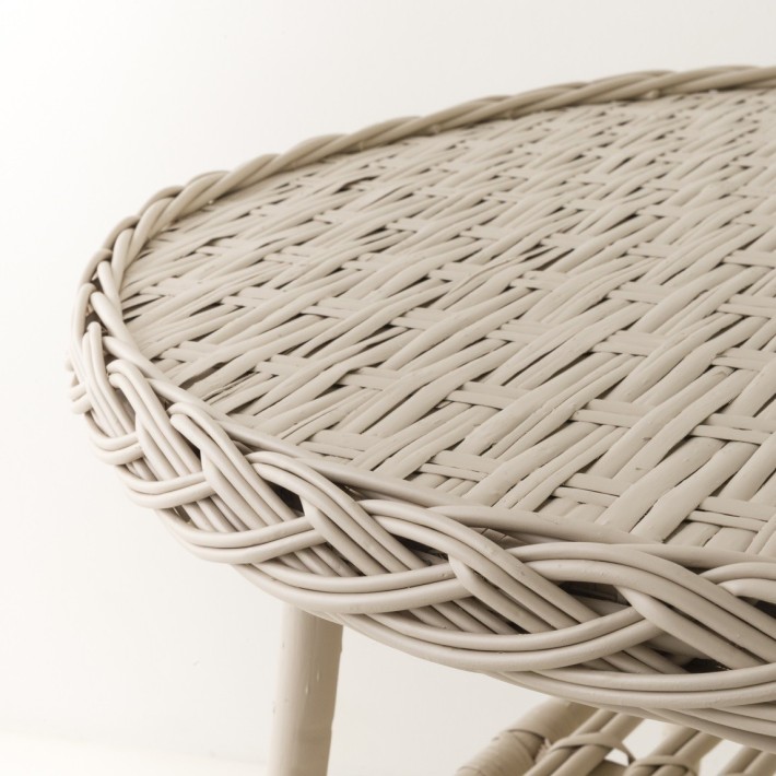 Mélina lacquered wicker table with woven top