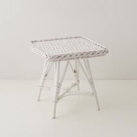 Mélina lacquered wicker table with woven top 2