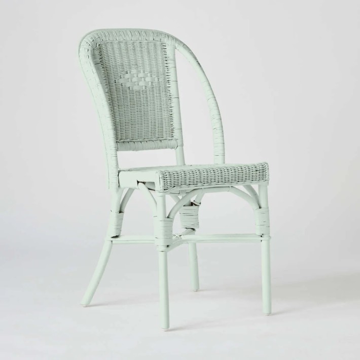 Chaise en rotin tressé laqué pistache collection PRIMAVERA