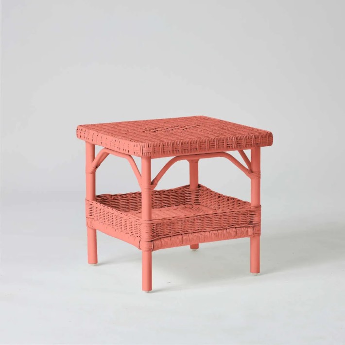 Table basse carrée en rotin laqué corail collection PRIMAVERA