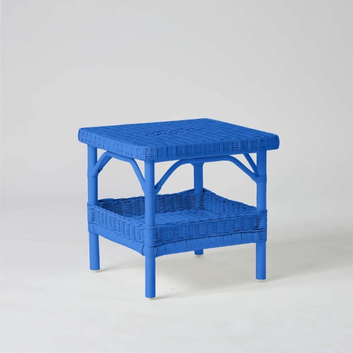 Square coffee table in Greek blue lacquered rattan from the PRIMAVERA collection