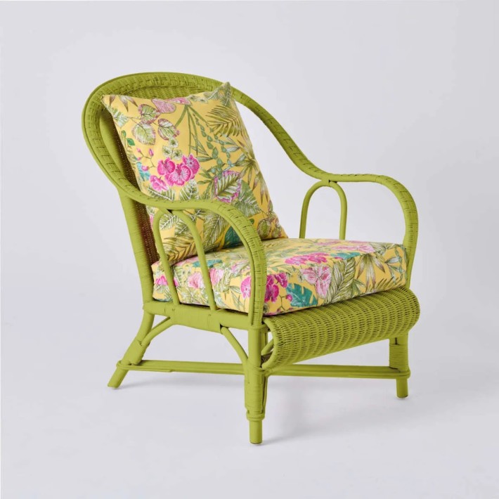 PRIMAVERA collection armchair in grass green lacquered rattan with bouquet yellow fabric