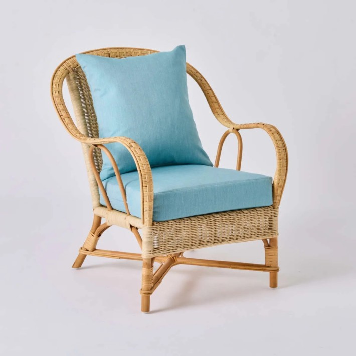 Fauteuil en rotin tressé NANTUCKET avec tissu aqua