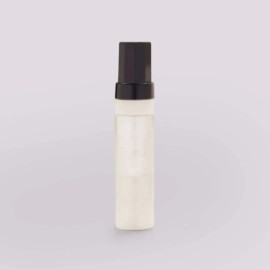 Touch-up bottle for lacquered furniture